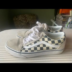Women’s Old Skool Checkerboard Vans
